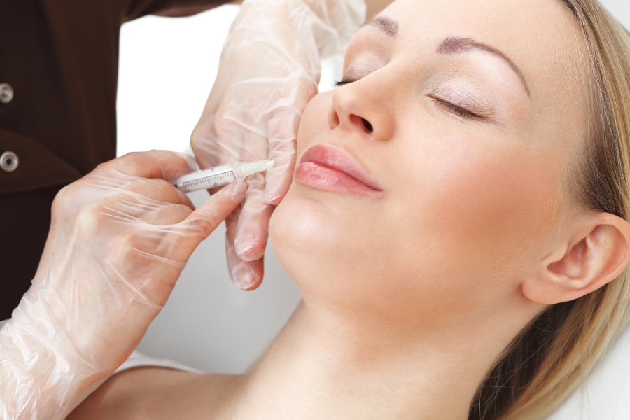 Jak wygląda zabieg z wykorzystaniem botoksu? Jak wygląda zabieg z wykorzystaniem botoksu?